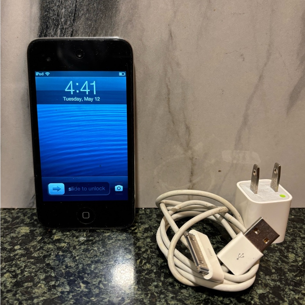 Apple iPod Touch Black with White USB Charging Cable and Wall Adapter